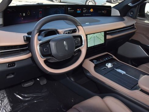 New 2025 Lincoln Navigator L Black Label image 46