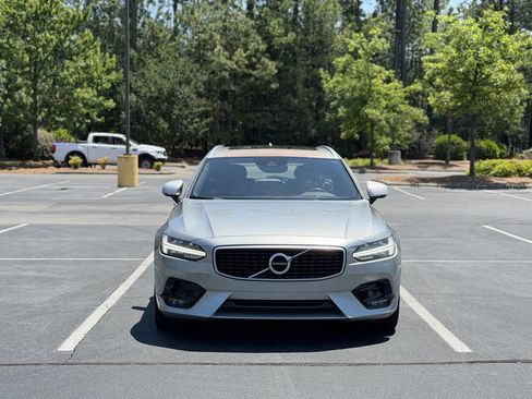 Used 2018 Volvo V90 T5 R-Design FWD image 2
