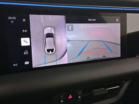 New 2025 Porsche Macan 4S Electric image 28