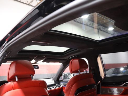 Used 2017 BMW M760i xDrive image 43