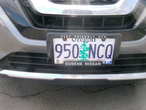 Used 2018 Nissan Rogue S w/ S Value Package image 9