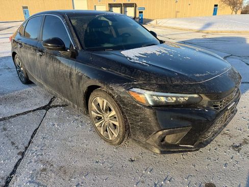 Used 2023 Honda Civic EX image 1