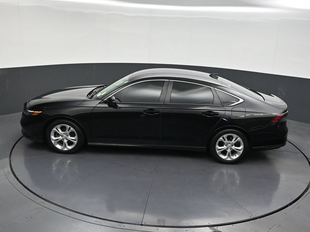 Used 2023 Honda Accord LX image 19