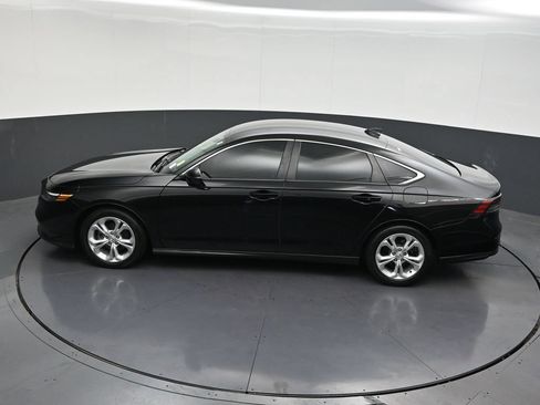 Used 2023 Honda Accord LX image 19