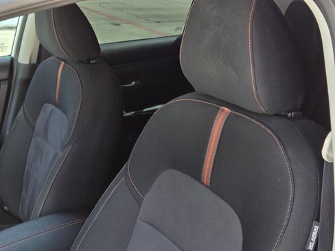 Used 2025 Nissan Sentra SR FWD image 23