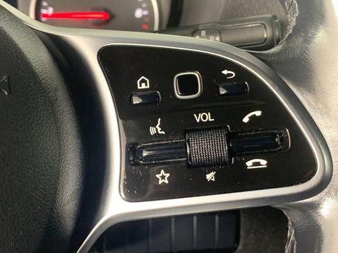 Used 2022 Mercedes-Benz Sprinter 1500 image 18