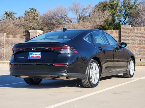 Certified 2024 Honda Accord LX image 6