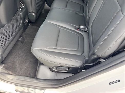 New 2026 Hyundai Tucson Limited FWD image 10