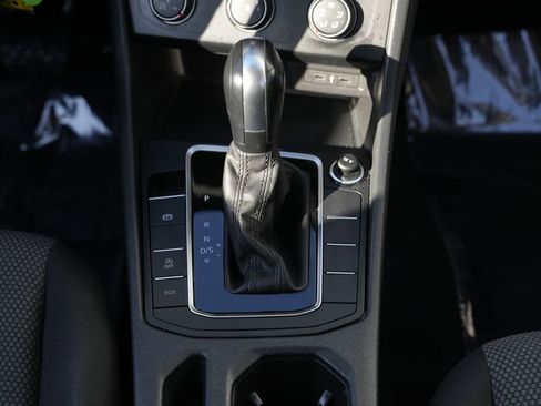 Used 2021 Volkswagen Jetta S w/ Driver Assistance Package image 40