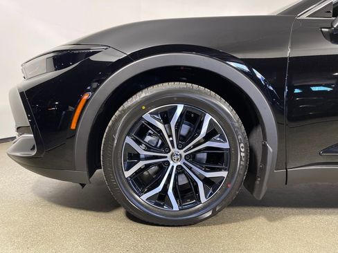 New 2026 Toyota Crown XLE image 11