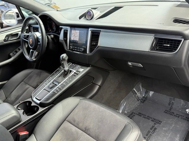 Used 2018 Porsche Macan S AWD/4WD image 17