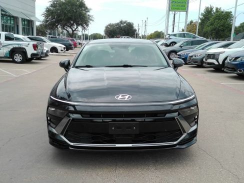 Used 2025 Hyundai Sonata SEL FWD image 3