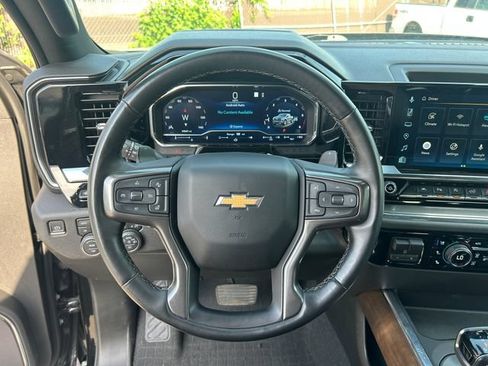 Used 2023 Chevrolet Silverado 1500 High Country w/ High Country Premium Package AWD/4WD image 21