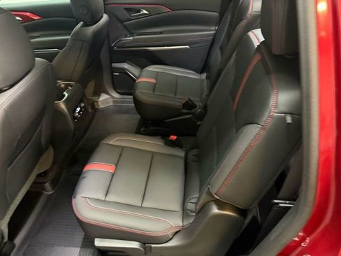 Certified 2024 Chevrolet Traverse RS w/ LPO, Floor Liner Package image 32