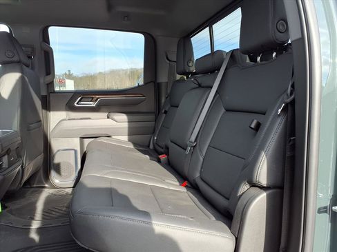 Used 2025 Chevrolet Silverado 1500 LT Trail Boss w/ Convenience Package II image 8