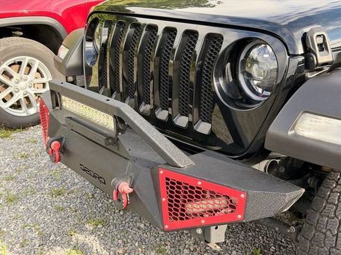Used 2023 Jeep Wrangler Sport AWD/4WD image 6