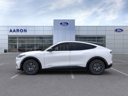 Used 2024 Ford Mustang Mach-E Premium image 3