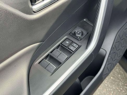 Used 2025 Toyota RAV4 XLE image 16