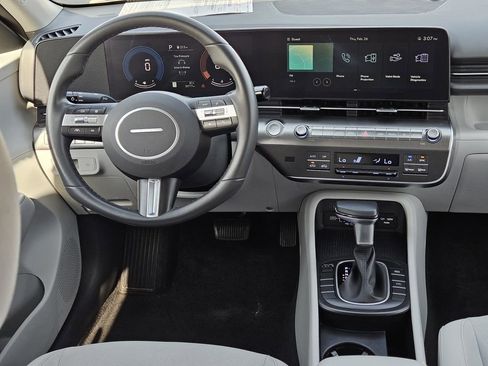 Used 2025 Hyundai Kona SEL image 29