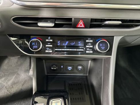 Used 2021 Hyundai Sonata Limited FWD image 23