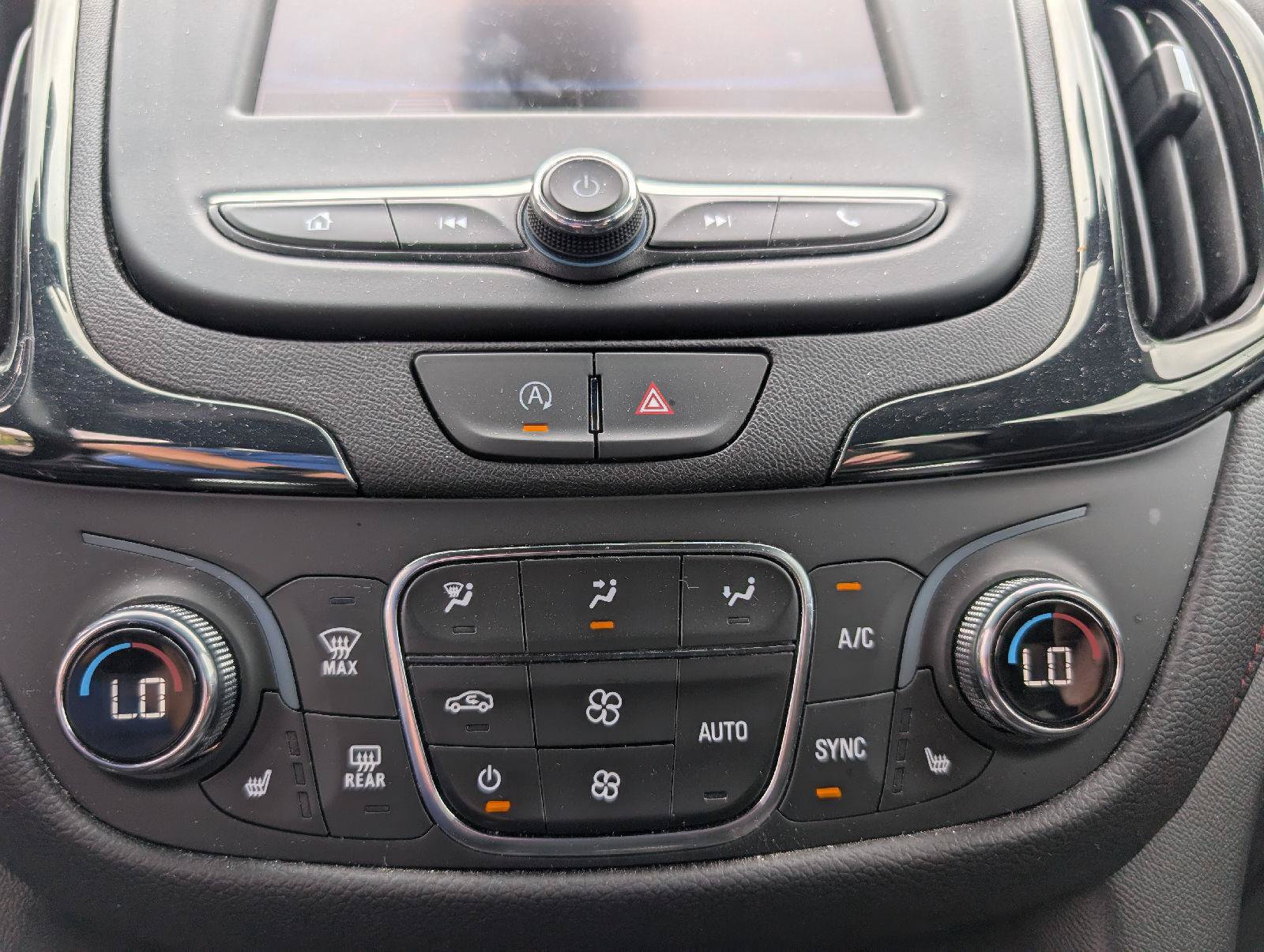 Used 2024 Chevrolet Equinox RS AWD/4WD image 21