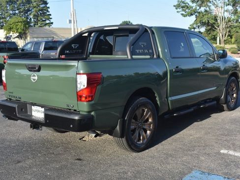Used 2024 Nissan Titan SV w/ SV Bronze Edition Package RWD image 5