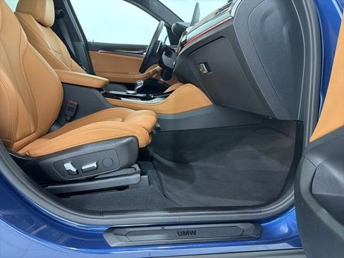 Certified 2023 BMW X4 xDrive30i w/ Convenience Package image 20