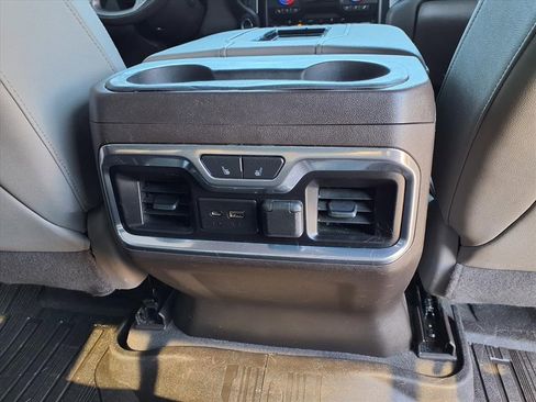 Used 2019 GMC Sierra 1500 SLT image 18