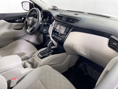 Used 2019 Nissan Rogue Sport SV AWD/4WD image 26