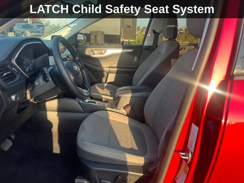 Used 2022 Ford Escape SE w/ Convenience Package FWD image 12