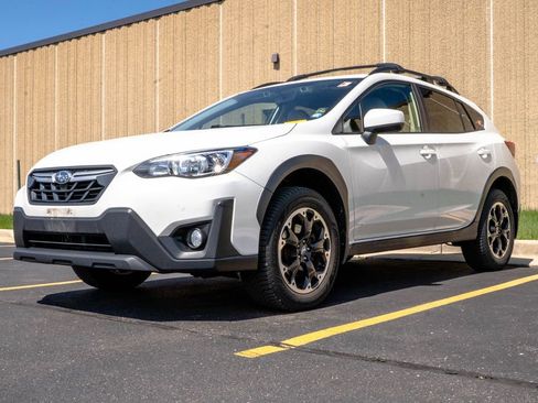 Used 2022 Subaru Crosstrek 2.0i Premium w/ Popular Package #2 AWD/4WD image 4