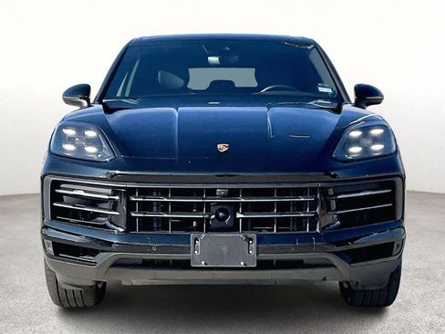 Used 2024 Porsche Cayenne image 5
