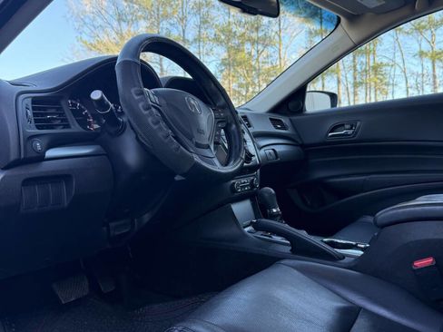 Used 2013 Acura ILX w/ Technology Package image 16