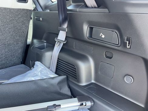 New 2026 Mitsubishi Outlander SE image 7