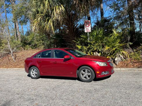 Used 2011 Chevrolet Cruze LT w/ RS Package image 8