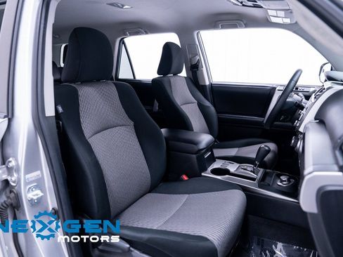 Used 2020 Toyota 4Runner SR5 AWD/4WD image 48