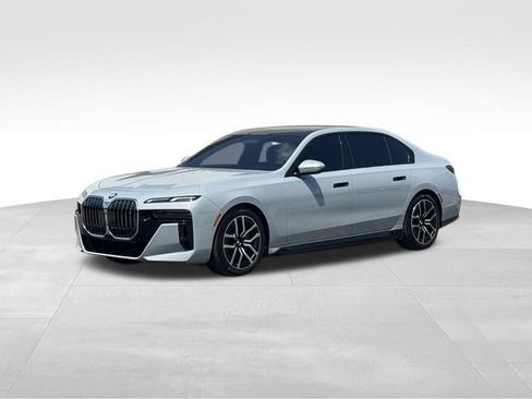 Certified 2024 BMW i7 xDrive60 AWD/4WD image 1