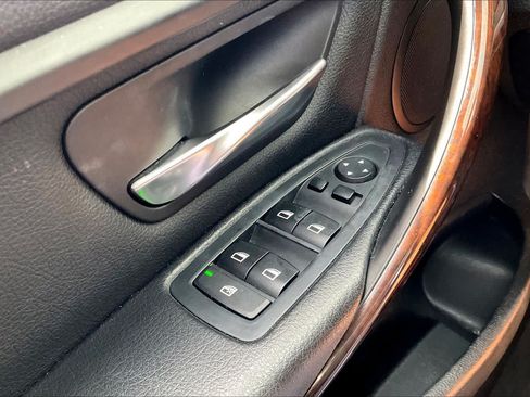 Used 2014 BMW 328i Sedan RWD image 32