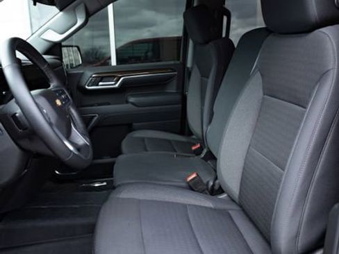 Used 2025 Chevrolet Silverado 1500 LT image 12