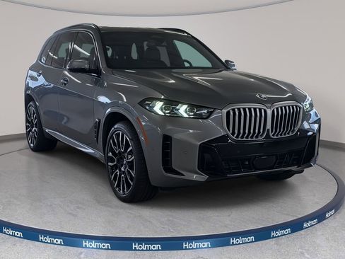 New 2026 BMW X5 sDrive40i w/ M Sport Package image 3