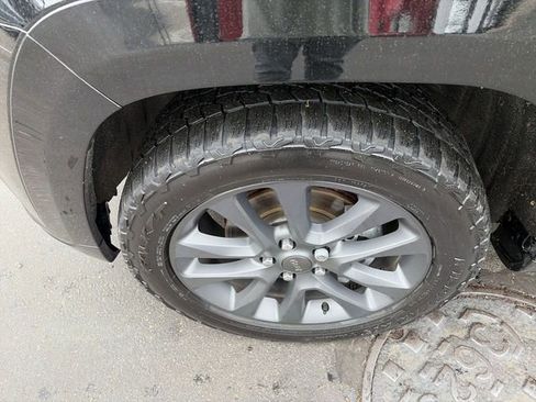 Used 2018 Jeep Grand Cherokee High Altitude AWD/4WD image 10
