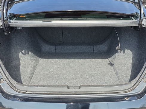 Used 2019 Honda Accord Sport image 12