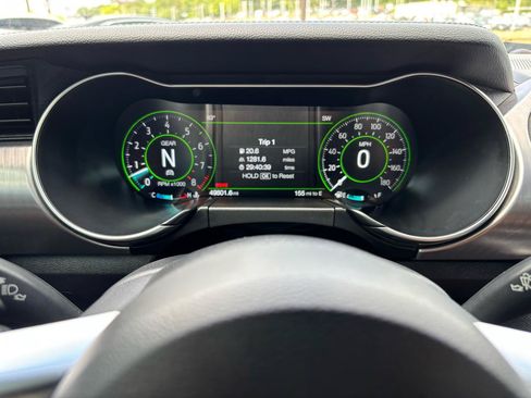 Used 2019 Ford Mustang Bullitt w/ Bullitt Electronics Package RWD image 15
