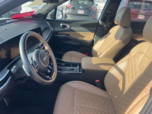 Certified 2025 Kia Sorento SX Prestige w/ Olive Brown Leather Package image 4
