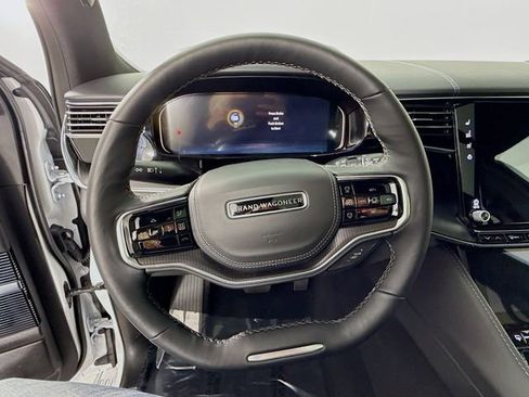 New 2026 Jeep Grand Wagoneer Summit AWD/4WD image 11