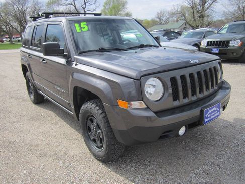 Used 2015 Jeep Patriot High Altitude image 2
