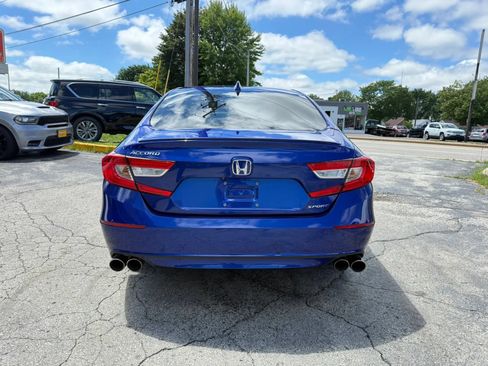 Used 2018 Honda Accord Sport image 4