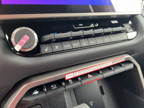 New 2026 Toyota Sequoia Platinum image 29