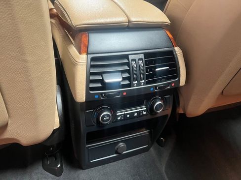 Used 2010 BMW X5 M AWD/4WD image 36