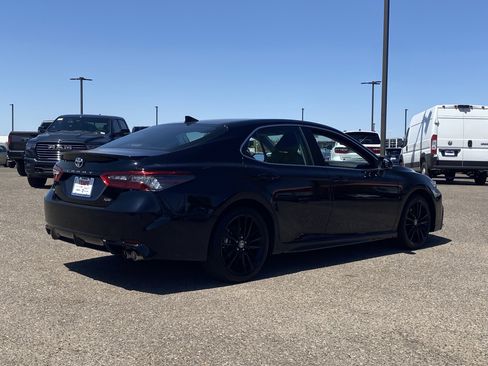 Used 2024 Toyota Camry XSE FWD image 5
